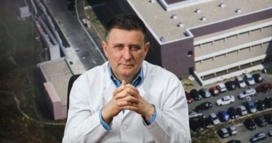 Đajić: Osam godina plata na UKC RS je bila redovna, ostajem ovdje