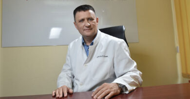 POSLUŠAJTE PJESMU O DR ĐAJIĆU NASTALU KAO ODGOVOR NARODA (AUDIO)