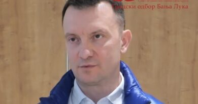 Plava jaknica i gole brojke: SNSD ne može sakriti poraz u Banjaluci