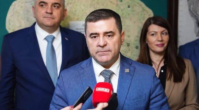 Blaško Kaurin sa premijerom Srpske u posjeti Šumskom gazdinstvu „Ribnik“