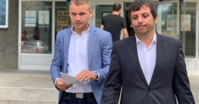 VUKAN: Stanivuković mi je „NUDIO MNOGO NOVCA DA SE POVUČEM“