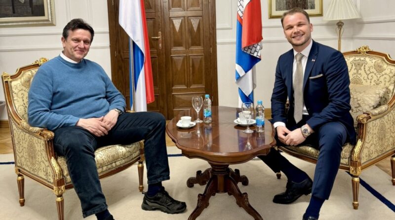 EKSKLUZIVNO: “Mali žuti” pokušava iznutra slomiti SDS