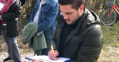 Drina Trećina i hemijska olovka od pola marke