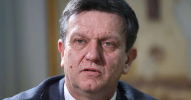 „Nije patriotizam uzimati od naroda“ Blanuša žestoko OPLEO po SNSD