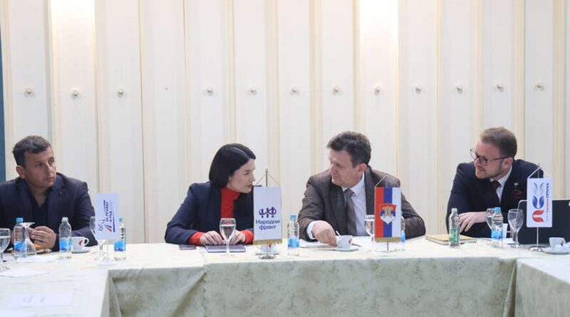 VUKANOVIĆ: Sješću za sto sa Stanivukovićem ali sa Trivićkom neću