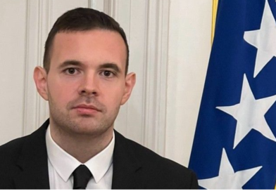 Sakić o duelu Minića i Stanivukovića: “Draško bi da bude Dodik, a ne može”