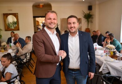 Građani imaju pravo da znaju: Ko finansira skupe poklone koje dijele Stanivuković i saradnici?