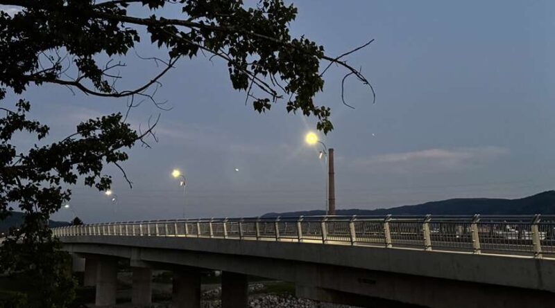 Gradu Banjaluka trebalo mjesec i po: Napokon završena rasvjeta na mostu u Česmi