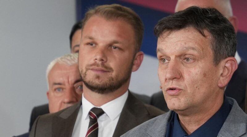 DVE BUDALETINE: Stanivuković priča kako je Blanuša plakao pred njim