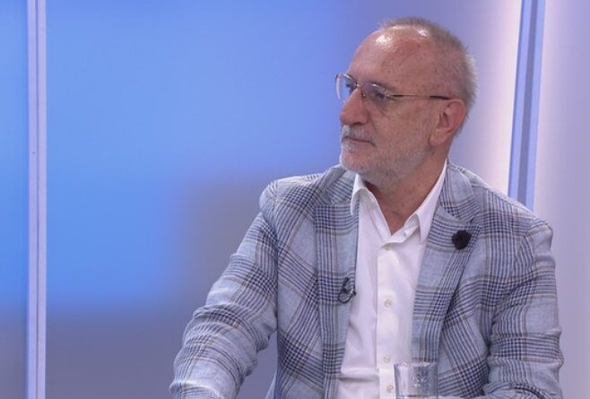 Dobro je uradio usta, jagodice i čelo VIDEO