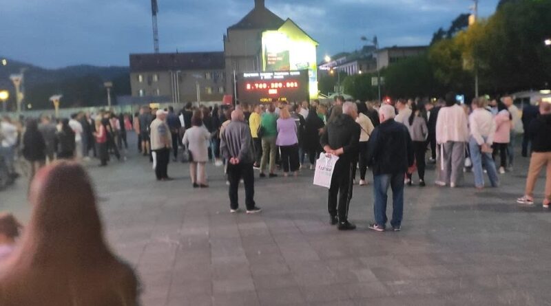 Drama nakon debakla na Trgu Krajine! Draško nakon fijaska urlao na svoje aktiviste