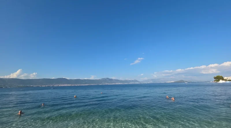 Koliko četvoročlanoj porodici treba novca za sedam dana odmora u Tivtu?