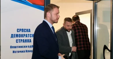 Stanivuković kupuje SDS-ovce kao stoku na pijaci