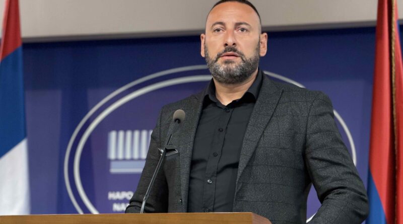 Savanović napustio Vukana i uputio pitanje: GDJE SU PARE?