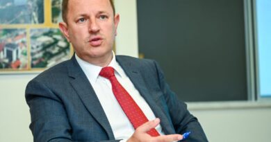 Luka Petrović SATRAO ERS; Opet dižu kredit