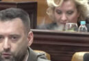AJKULA voli PUŠITI za vrijeme sjednica VIDEO