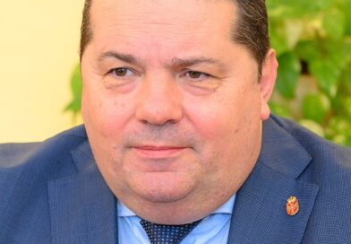 Politički ološ: Nenad Stevandić