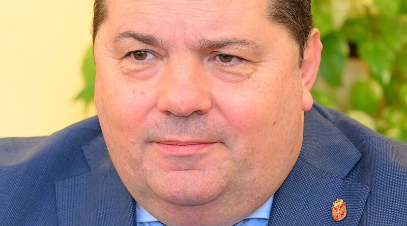 Politički ološ: Nenad Stevandić